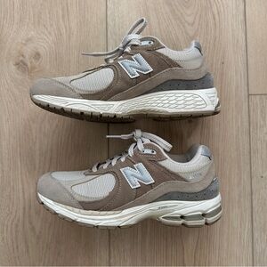 New Balance 2002r M5.5/W7